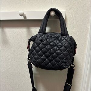 Micro Sutton Black -like new